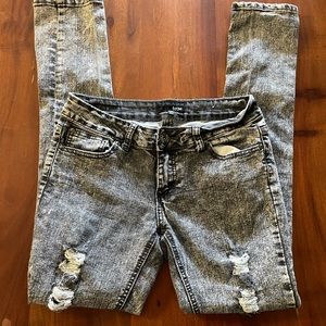 Hype brand jeans women's junior's size 9 bleach wash skinny legs distressed